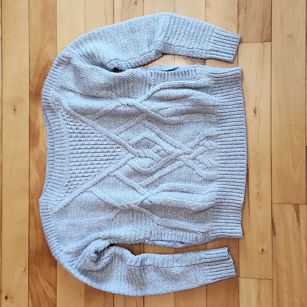 VS Chunky Cable Knit Sweater - S